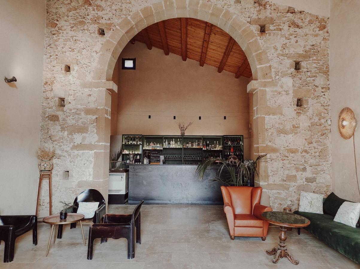 Case Marianeddi Noto Extérieur photo